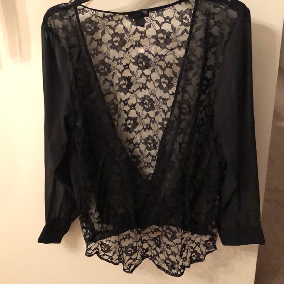 Church blouse - Picture 2 of 3